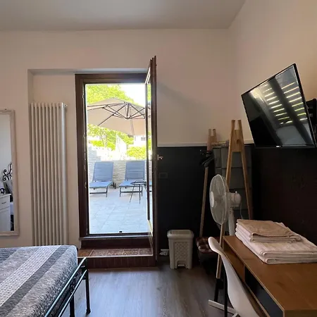 Panorama Bed & Breakfast 4*